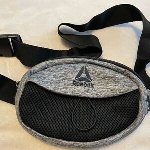 Reebok adjustable waist pack black